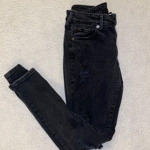 TRUE RELIGION BLACK RIPPED JEANS